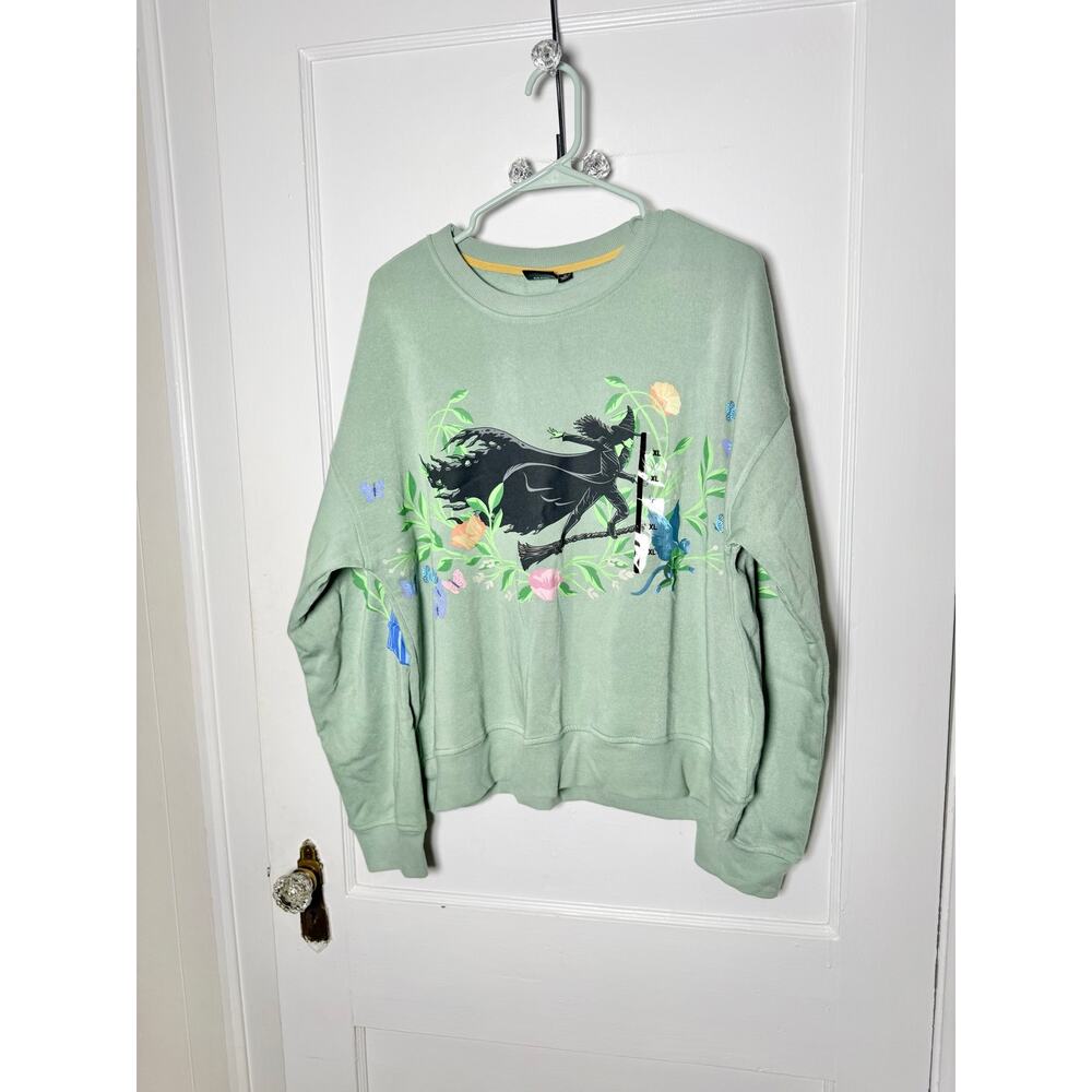 Target Wicked Green Crewneck Graphic Elphaba Sweatshirt NEW Size XL